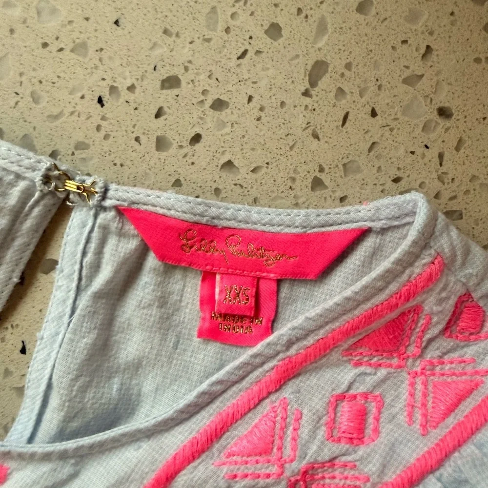 Lilly Embroidered Women's Top - Picture 6 of 7